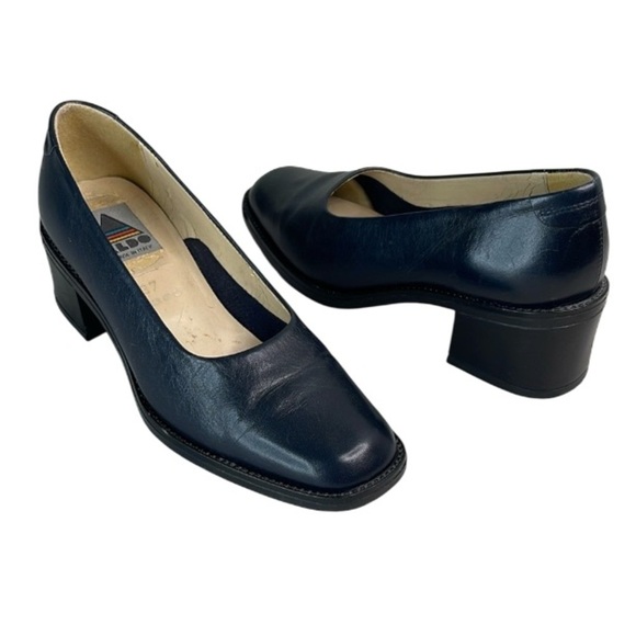 Vintage 90s Aldo Navy Blue Square Toe Block Heel Pumps Leather Italy 37 EU - Picture 2 of 12